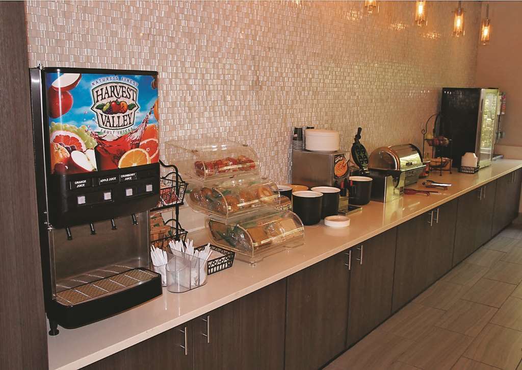 La Quinta Inn By Wyndham Indianapolis North Restaurant foto